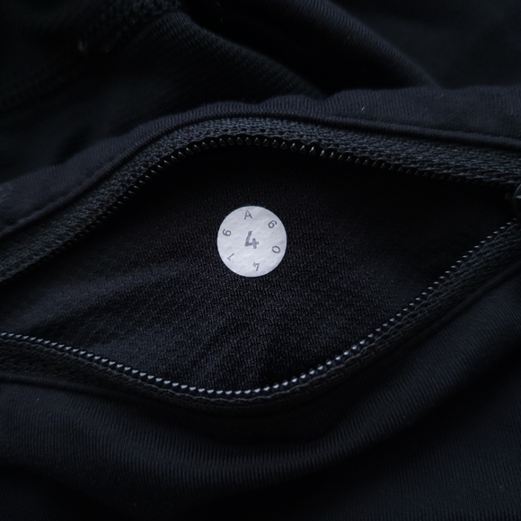 Lululemon Speed Short (4-way Stretch 2 1/2") - Picture 11 of 12